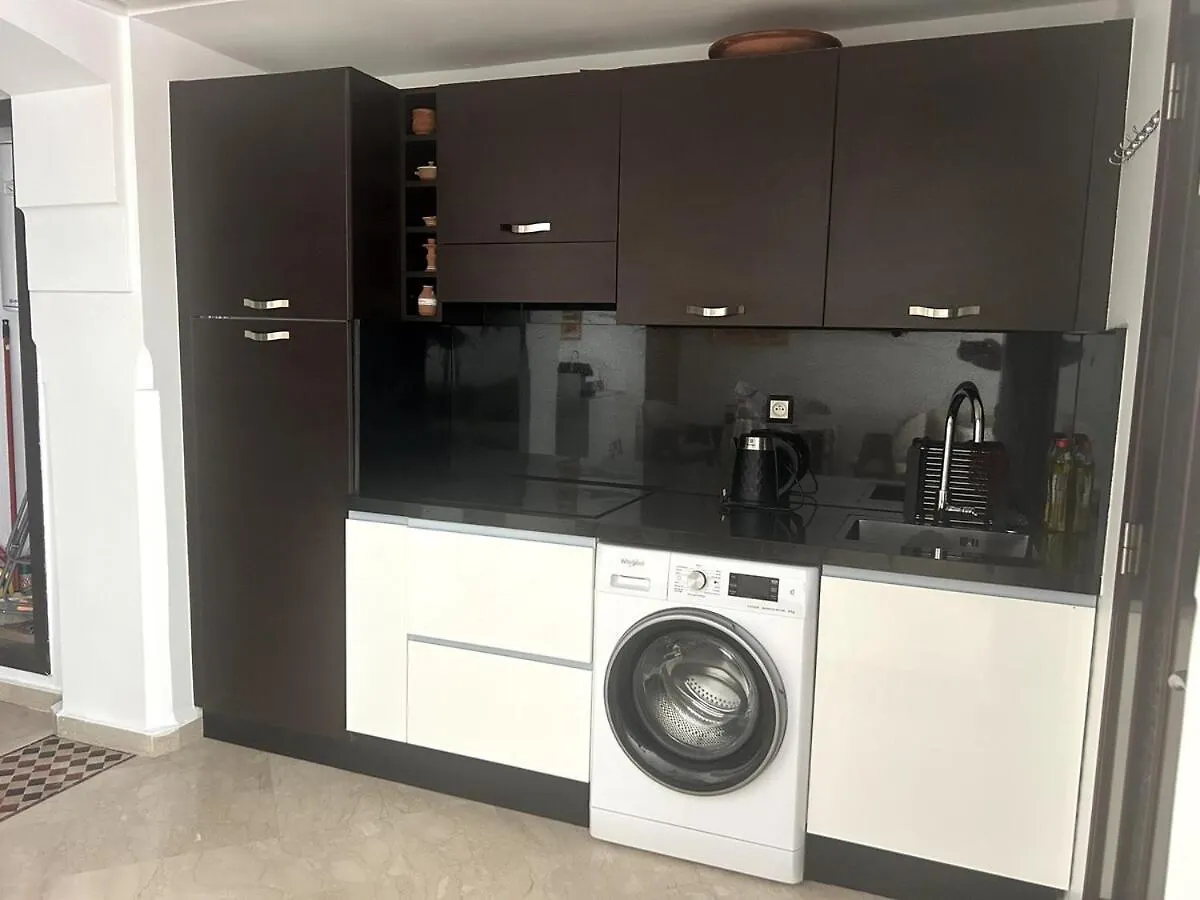 Apartman Hivernage Appt Andalou Avec Balcon Et Piscine Marrákes